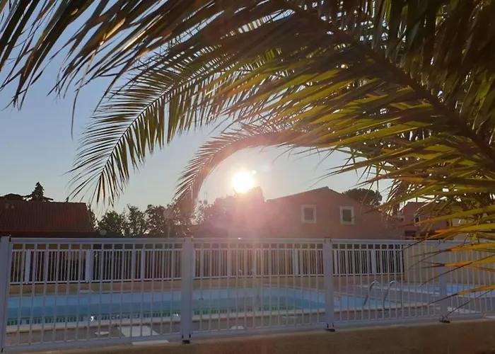 Charmant Pavillon Proche Plage - Piscine & Parking